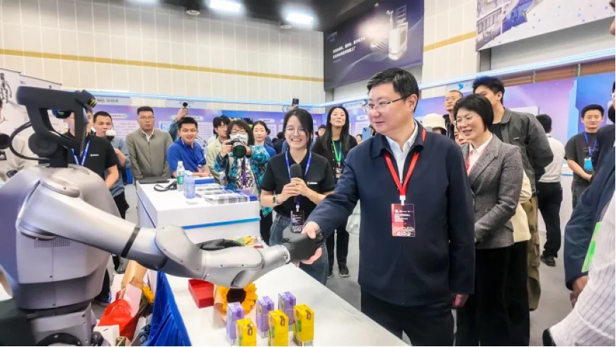DOBOT Unveils Atom: China’s First Full-Scale Embodied Humanoid Robot with Industrial Dexterity